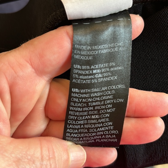 Chico’s travel pants - Picture 8 of 8